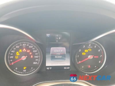 Zdjęcie 9 z 13 samochodu: 2018 MERCEDES-BENZ C 300 VIN:55SWF4JBXJU268362 - miniatura