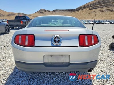 Zdjęcie 6 z 12 samochodu: 2010 FORD MUSTANG VIN:1ZVBP8ANXA5176388 - miniatura