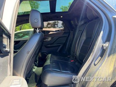Zdjęcie 6 z 10 samochodu: 2019 JAGUAR F-PACE PRESTIGE VIN:SADCK2GX2KA601028 - miniatura