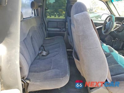 Zdjęcie 10 z 12 samochodu: 2002 GMC NEW SIERRA C1500 VIN:2GTEC19XX21217159 - miniatura