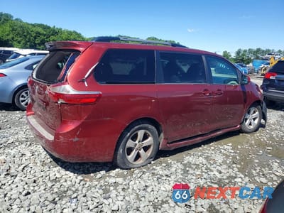 Trzecie zdjęcie samochodu z tyłu: 2017 TOYOTA SIENNA LE VIN:5TDKZ3DC3HS772408 - miniatura