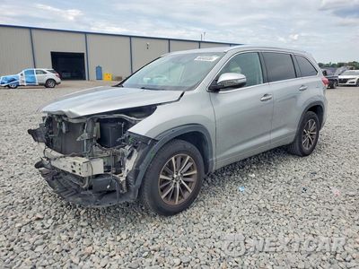 2018 TOYOTA HIGHLANDER XLE 5TDKZRFH9JS528053 - główne zdjęcie licytacji z USA - miniatura