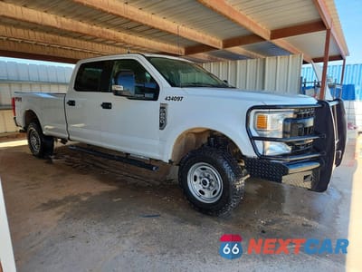 Czwarte zdjęcie samochodu z boku: 2022 FORD F250 SUPER DUTY VIN:1FT7W2B61NED77439 - miniatura