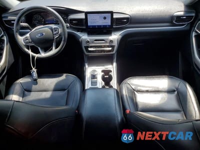 Zdjęcie 8 z 12 samochodu: 2021 FORD EXPLORER XLT VIN:1FMSK7DH9MGB28354 - miniatura