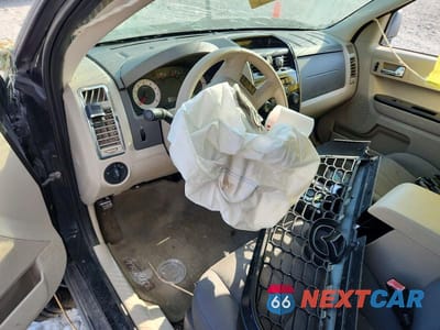 Zdjęcie 8 z 13 samochodu: 2008 MAZDA TRIBUTE I VIN:4F2CZ02Z28KM18025 - miniatura