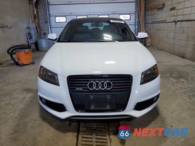 Piąte zdjęcie samochodu w środku: 2012 AUDI A3 PREMIUM PLUS VIN:WAUMFBFM0CA061687 - miniatura