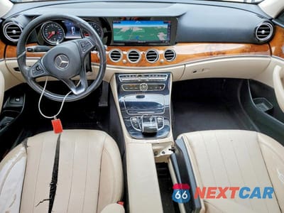 Zdjęcie 8 z 12 samochodu: 2018 MERCEDES-BENZ E 300 4MATIC VIN:WDDZF4KB2JA336603 - miniatura