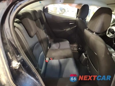 Zdjęcie 10 z 12 samochodu: 2017 TOYOTA YARIS IA BASE VIN:3MYDLBYV8HY196048 - miniatura