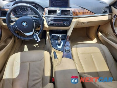 Zdjęcie 8 z 12 samochodu: 2014 BMW 328 XI VIN:WBA3B3C52EJ980765 - miniatura