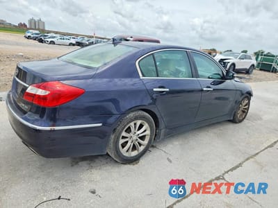 Trzecie zdjęcie samochodu z tyłu: 2012 HYUNDAI GENESIS 3.8L VIN:KMHGC4DD3CU187687 - miniatura