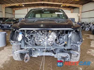Piąte zdjęcie samochodu w środku: 2023 FORD F150 SUPERCREW VIN:1FTFW1E57PKE94925 - miniatura