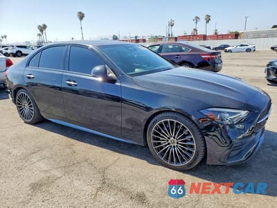 Czwarte zdjęcie samochodu z boku: 2022 MERCEDES-BENZ C 300 VIN:W1KAF4GB1NR020915 - miniatura