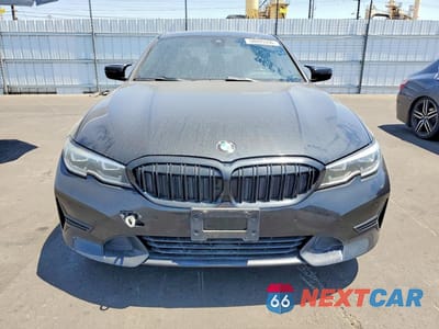 Piąte zdjęcie samochodu w środku: 2019 BMW 330I VIN:3MW5R1J55K8B00662 - miniatura