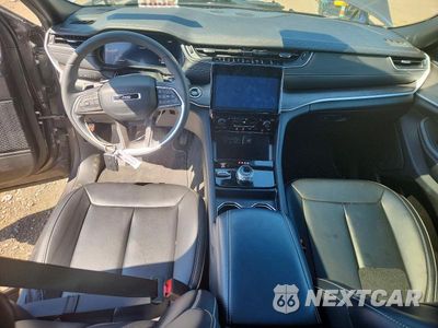 Zdjęcie 8 z 13 samochodu: 2025 JEEP GRAND CHEROKEE LIMITED VIN:1C4RJHBGXS8728460 - miniatura