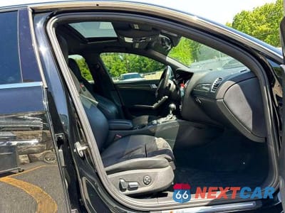 Piąte zdjęcie samochodu w środku: 2013 AUDI S4 PRESTIGE VIN:WAUKGAFL2DA169896 - miniatura