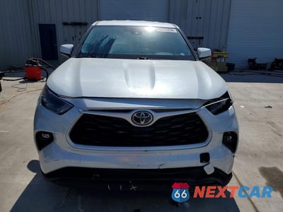Piąte zdjęcie samochodu w środku: 2023 TOYOTA HIGHLANDER LE VIN:5TDKDRAH6PS504629 - miniatura