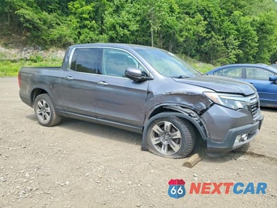 Czwarte zdjęcie samochodu z boku: 2017 HONDA RIDGELINE RTL VIN:5FPYK3F78HB038678 - miniatura