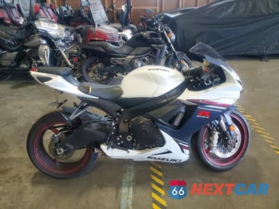 2024 SUZUKI GSX-R600 JS1GN7FA2R7100043 - główne zdjęcie licytacji z USA - miniatura