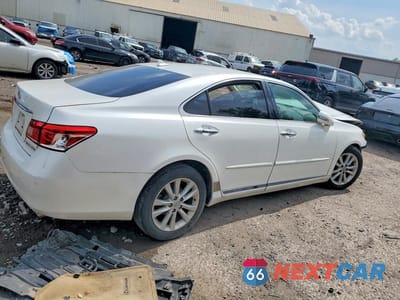 Trzecie zdjęcie samochodu z tyłu: 2011 LEXUS ES 350 VIN:JTHBK1EG7B2418656 - miniatura
