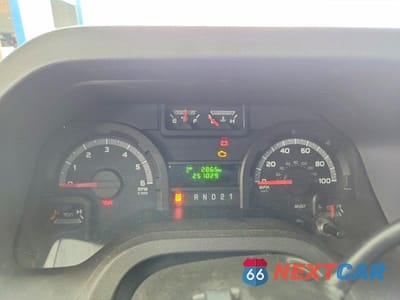 Zdjęcie 9 z 12 samochodu: 2010 FORD ECONOLINE E150 VAN VIN:1FTNE1EW6ADA91473 - miniatura