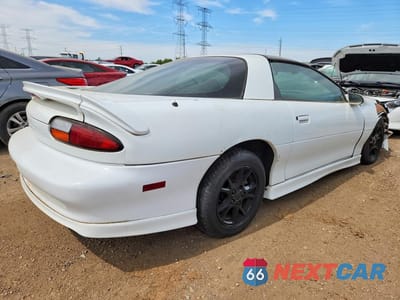 Trzecie zdjęcie samochodu z tyłu: 2002 CHEVROLET CAMARO VIN:2G1FP22K522135839 - miniatura