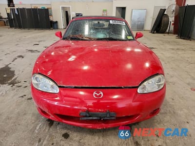 Piąte zdjęcie samochodu w środku: 2004 MAZDA MX-5 MIATA BASE VIN:JM1NB353X40407513 - miniatura