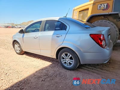 Drugie zdjęcie samochodu z przodu: 2014 CHEVROLET SONIC LT VIN:1G1JC5SH3E4152570 - miniatura