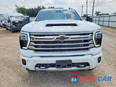 Piąte zdjęcie samochodu w środku: 2024 CHEVROLET SILVERADO K3500 HIGH COUNTRY VIN:2GC4YVEY4R1212228 - miniatura