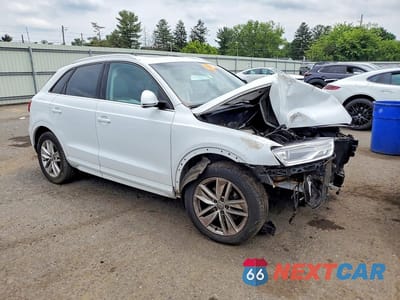 Czwarte zdjęcie samochodu z boku: 2016 AUDI Q3 PREMIUM PLUS VIN:WA1EFCFSXGR010100 - miniatura