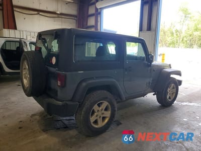 Trzecie zdjęcie samochodu z tyłu: 2015 JEEP WRANGLER SPORT VIN:1C4AJWAG5FL539690 - miniatura