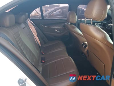 Zdjęcie 10 z 13 samochodu: 2018 MERCEDES-BENZ E 300 VIN:WDDZF4JB3JA457593 - miniatura