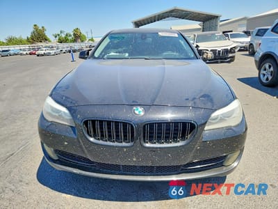 Piąte zdjęcie samochodu w środku: 2011 BMW 535 I VIN:WBAFR7C58BC807316 - miniatura