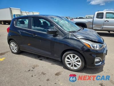 Czwarte zdjęcie samochodu z boku: 2020 CHEVROLET SPARK 1LT VIN:KL8CD6SA8LC427495 - miniatura