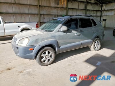 2005 HYUNDAI TUCSON GLS KM8JN72D45U111158 - główne zdjęcie licytacji z USA - miniatura