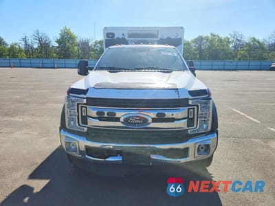 Piąte zdjęcie samochodu w środku: 2017 FORD F550 SUPER DUTY VIN:1FD0X5HT2HED73073 - miniatura