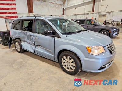 Czwarte zdjęcie samochodu z boku: 2016 CHRYSLER TOWN & COUNTRY TOURING VIN:2C4RC1BG2GR247891 - miniatura