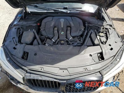 Zdjęcie 11 z 12 samochodu: 2016 BMW 750 XI VIN:WBA7F2C54GG415451 - miniatura