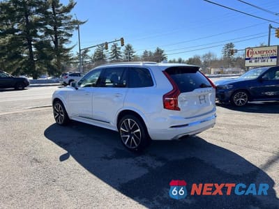 Czwarte zdjęcie samochodu z boku: 2021 VOLVO XC90 T8 RECHARGE INSCRIPTION EXPRESS VIN:YV4BR0CK7M1700459 - miniatura