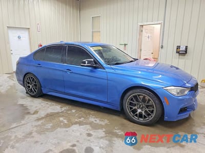 Czwarte zdjęcie samochodu z boku: 2013 BMW 335 XI VIN:WBA3B9C59DF585664 - miniatura