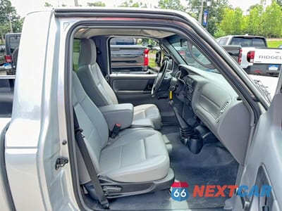 Piąte zdjęcie samochodu w środku: 2005 FORD RANGER VIN:1FTYR10D45PA29470 - miniatura