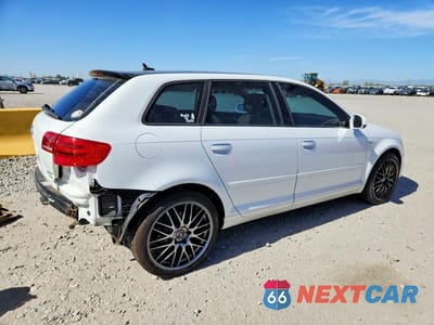 Trzecie zdjęcie samochodu z tyłu: 2011 AUDI A3 PREMIUM VIN:WAUDFAFM9BA099203 - miniatura