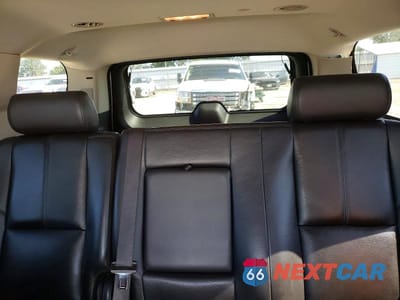 Zdjęcie 10 z 13 samochodu: 2008 GMC YUKON VIN:1GKFK13088J102825 - miniatura