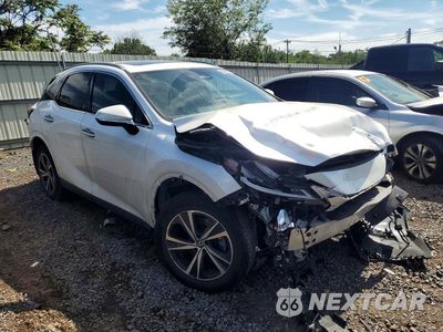 Czwarte zdjęcie samochodu z boku: 2023 LEXUS RX 350H PREMIUM VIN:2T2BBMCA0PC021716 - miniatura