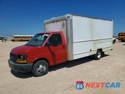 2012 GMC SAVANA BOX TRUCK 1GD374CG7C1905063 - główne zdjęcie licytacji z USA - miniatura