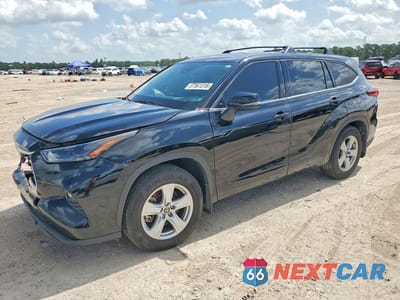2022 TOYOTA HIGHLANDER LE 5TDBZRBH1NS587805 - główne zdjęcie licytacji z USA - miniatura