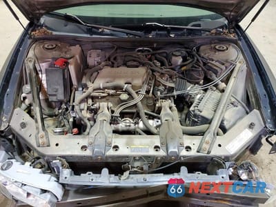 Zdjęcie 11 z 13 samochodu: 2002 BUICK CENTURY CUSTOM VIN:2G4WS52J121201643 - miniatura