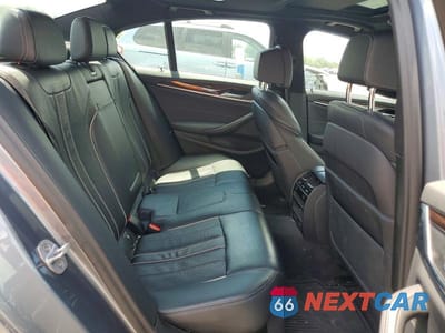 Zdjęcie 10 z 12 samochodu: 2019 BMW 530 XI VIN:WBAJA7C50KG911129 - miniatura