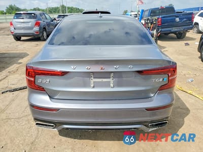 Zdjęcie 6 z 12 samochodu: 2019 VOLVO S60 T6 R-DESIGN VIN:7JRA22TM9KG003872 - miniatura