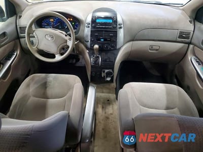 Zdjęcie 8 z 13 samochodu: 2007 TOYOTA SIENNA LE VIN:5TDBK23C47S003012 - miniatura