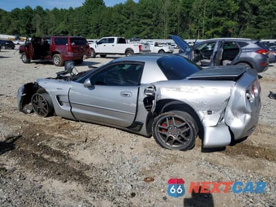 Drugie zdjęcie samochodu z przodu: 2001 CHEVROLET CORVETTE VIN:1G1YY12SX15116156 - miniatura